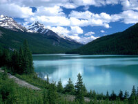 Alberta,_Canada_-_Lake_Louise.jpg