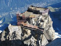 aiguille_du_midi_chamonix.jpg