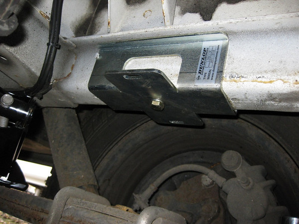 Upper-bracket-fitted-M.jpg