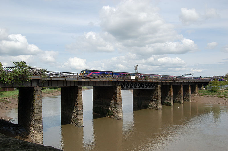 800px-Great_Western_Railway_Usk_bridge.jpg