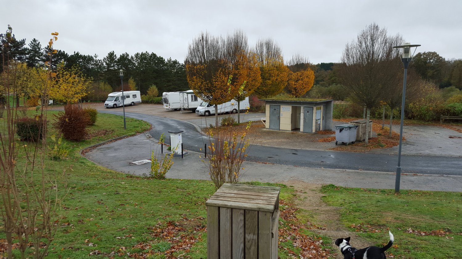 20151106_133923 Aire Oradour-sur-Glane toilets and wash up area.jpg