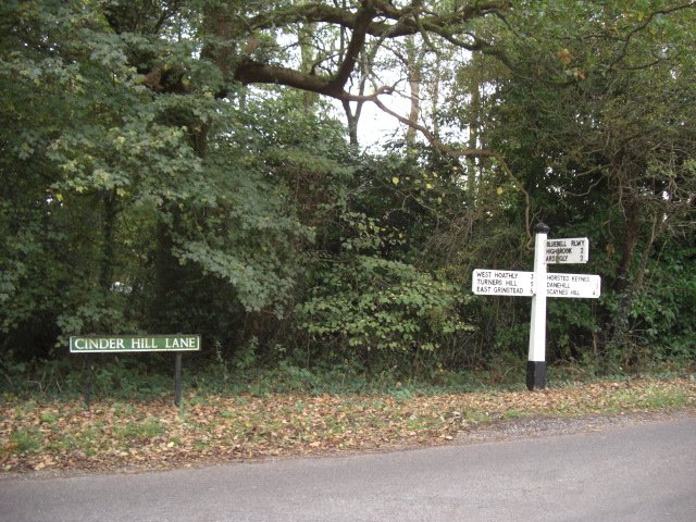 2018-10-17 Horsted Keynes station approach 020.JPG