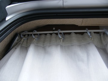 3 - Rear curtains.JPG