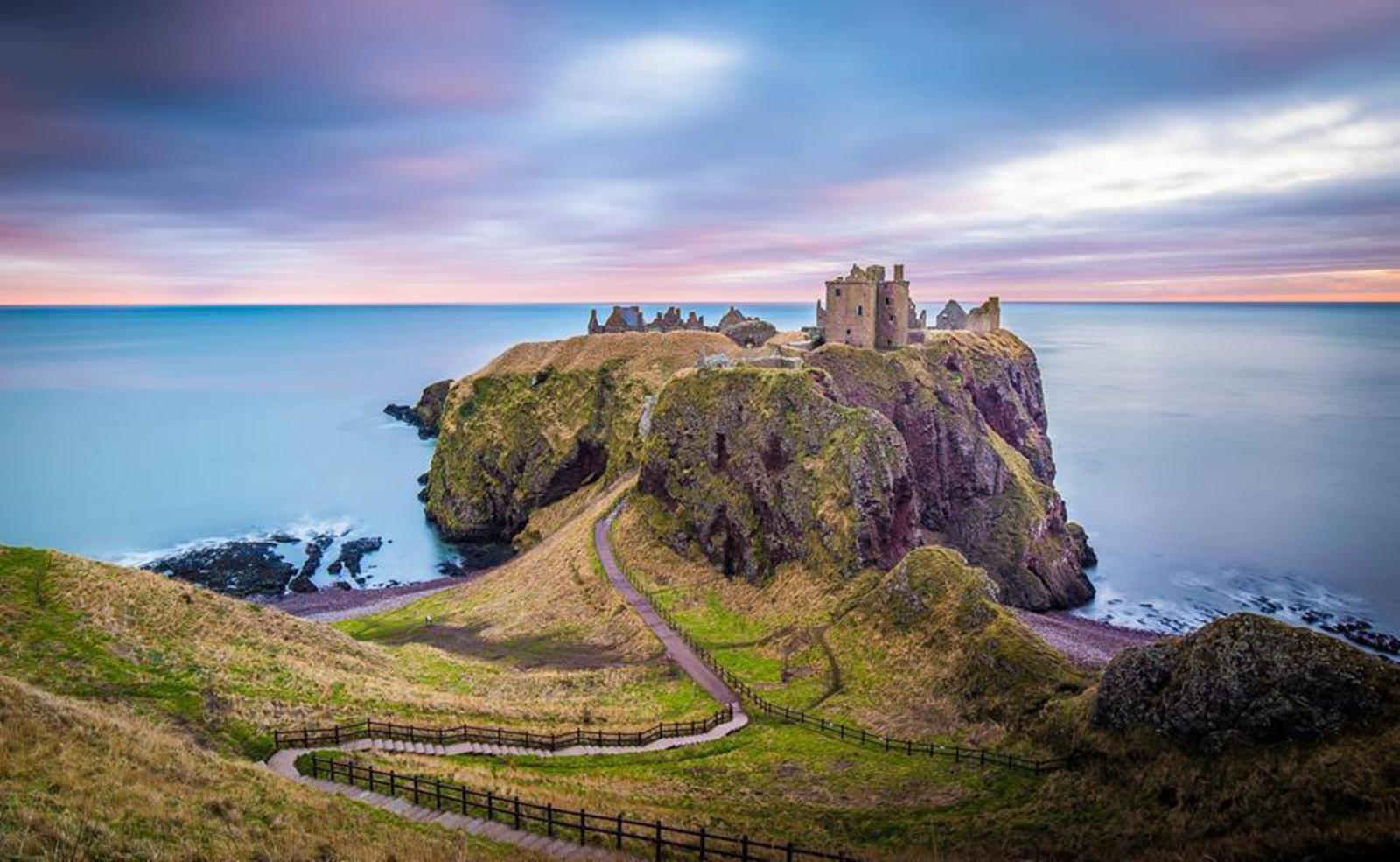 37687-dunnottar-castle-stonehaven-01.jpg