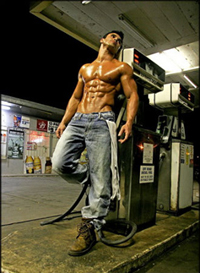 Accident-House_guest_gas_station_attendant330.jpg