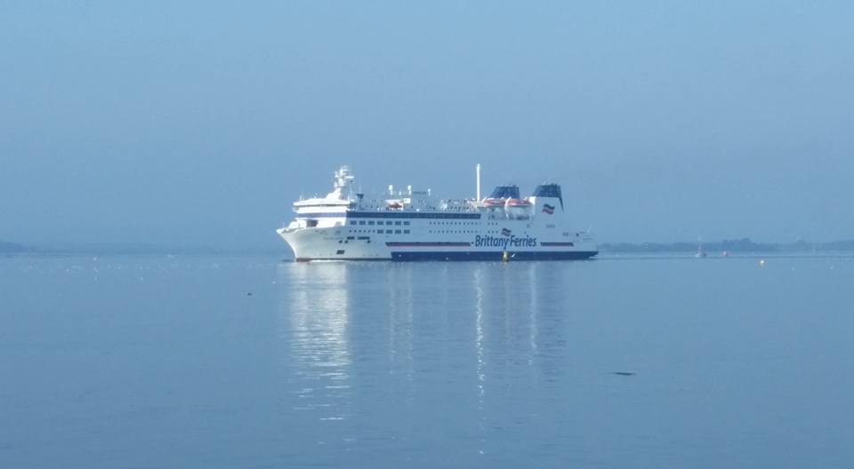 barfleur leaving this morning.jpg