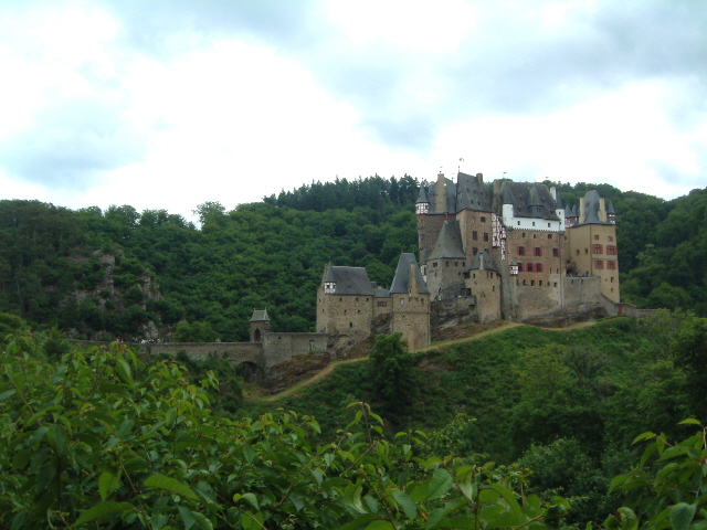 Burg Eltz.jpg