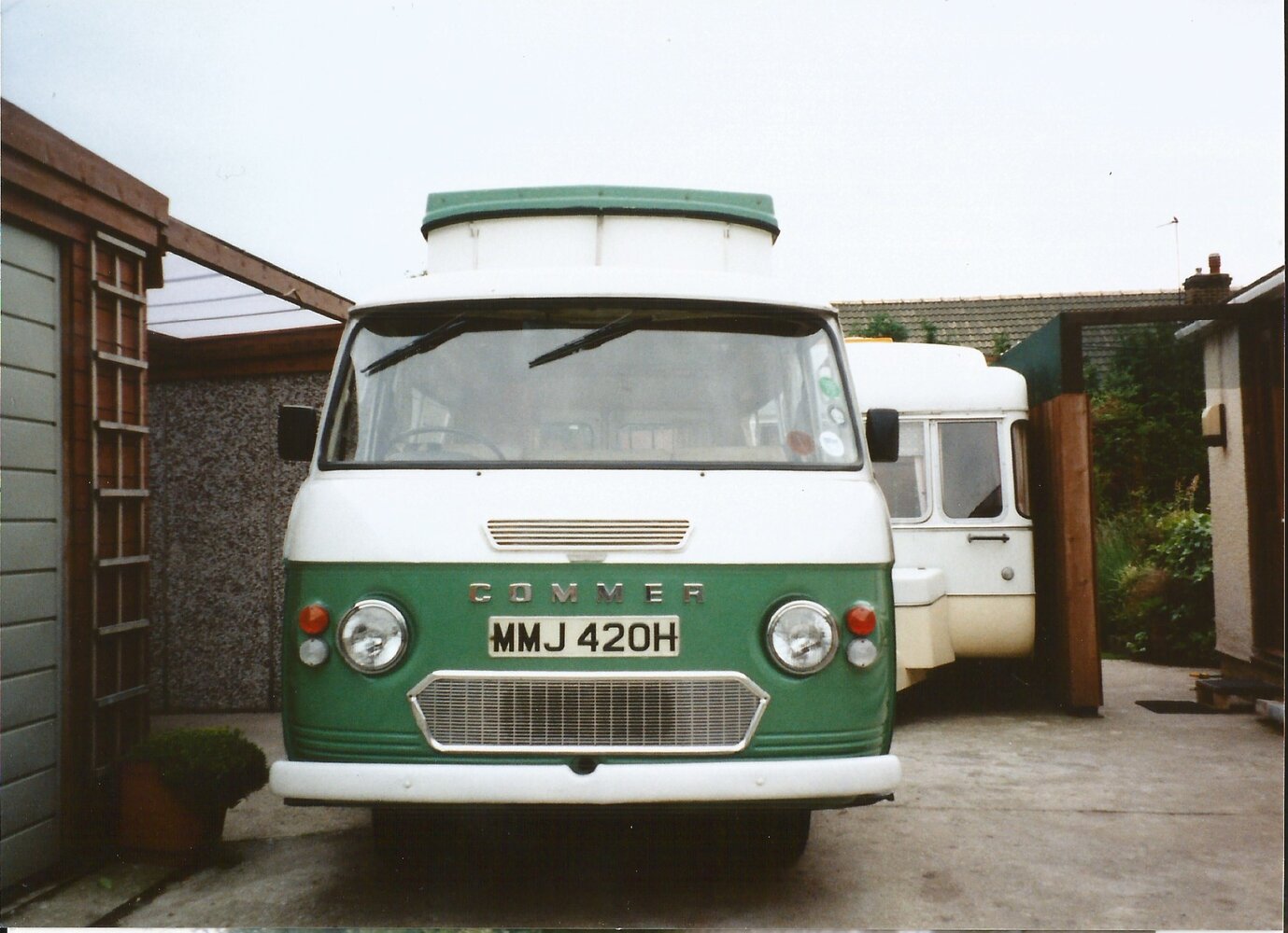 Commer photo.jpg