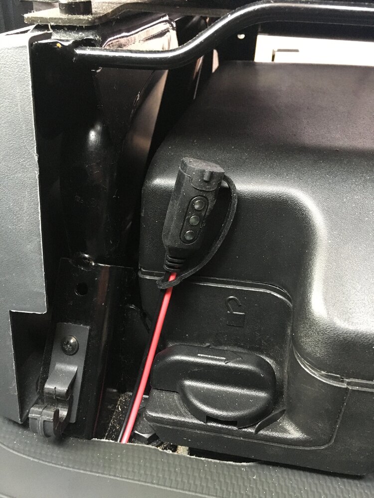 Ctek Comfort Connect point under passenger seat.jpeg
