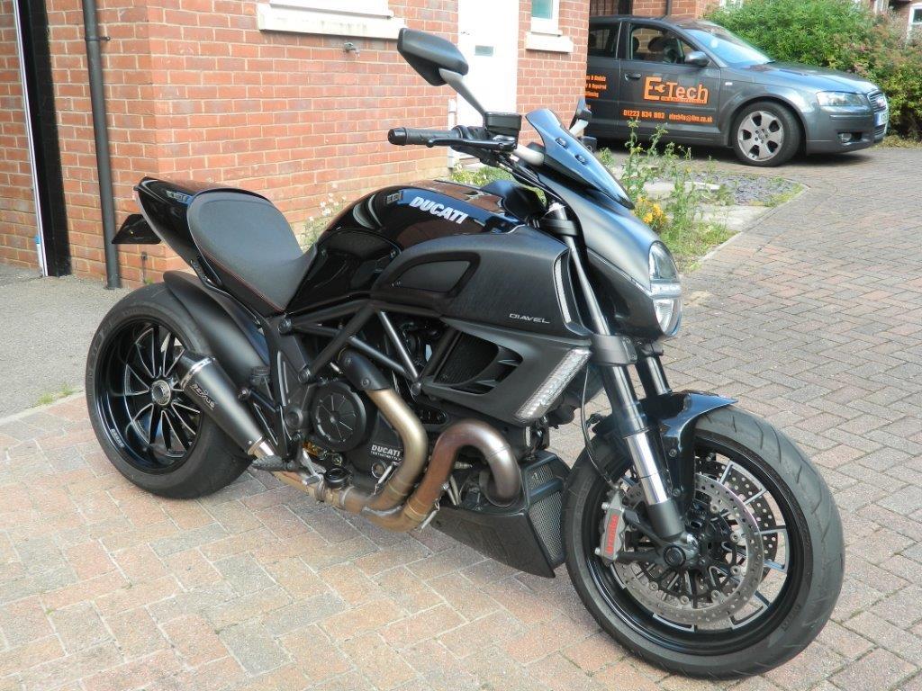 Diavel 1.jpg