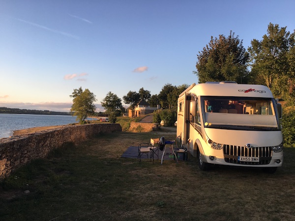 Evening sun by the lake.JPG