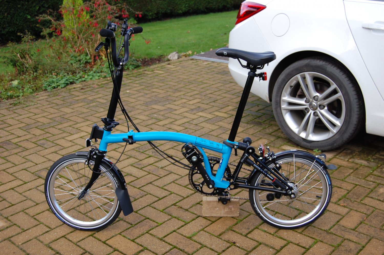 Our Brompton Bikes 23.10 (9).JPG