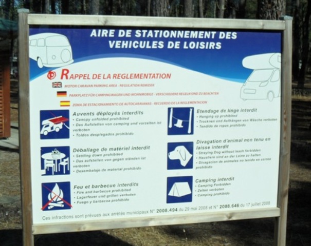 Parking Area Regulations Sign Biscarrosse France.JPG