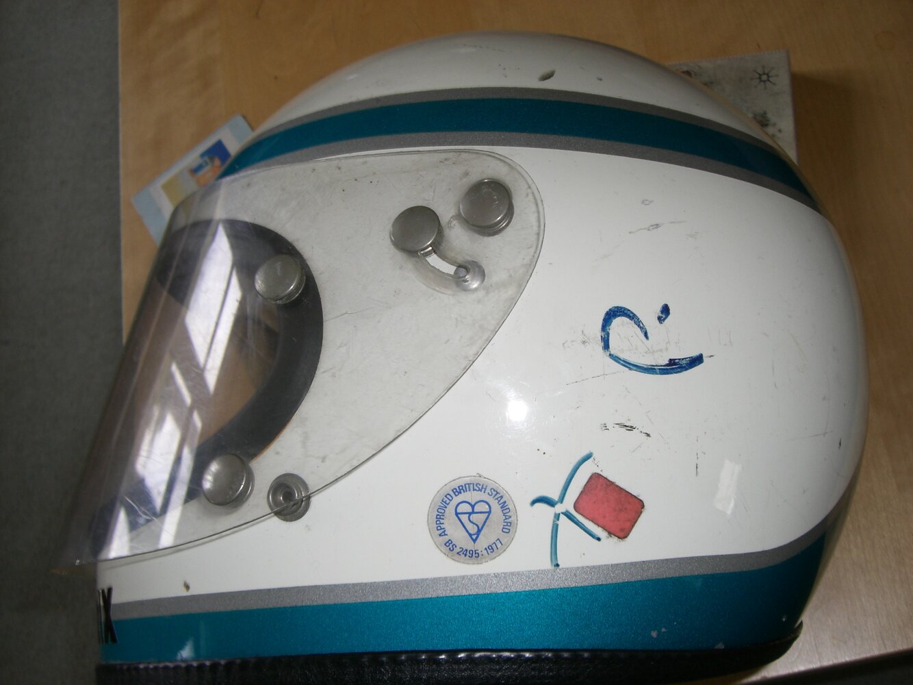 Phil Read helmet 3.JPG