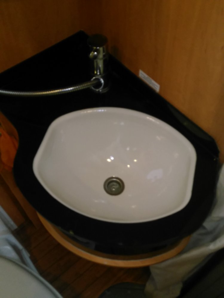 repaired sink .jpg