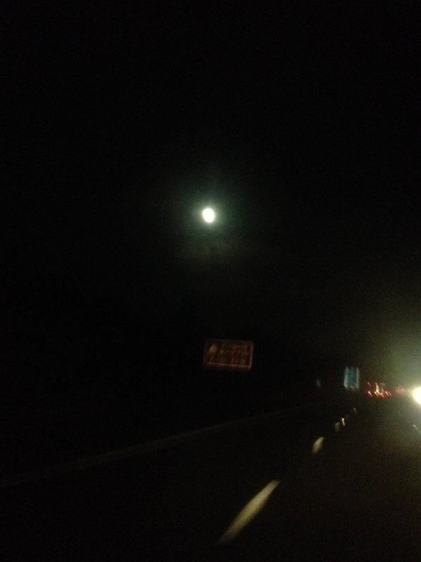 The Moon taken when West Bound on M4 .jpg