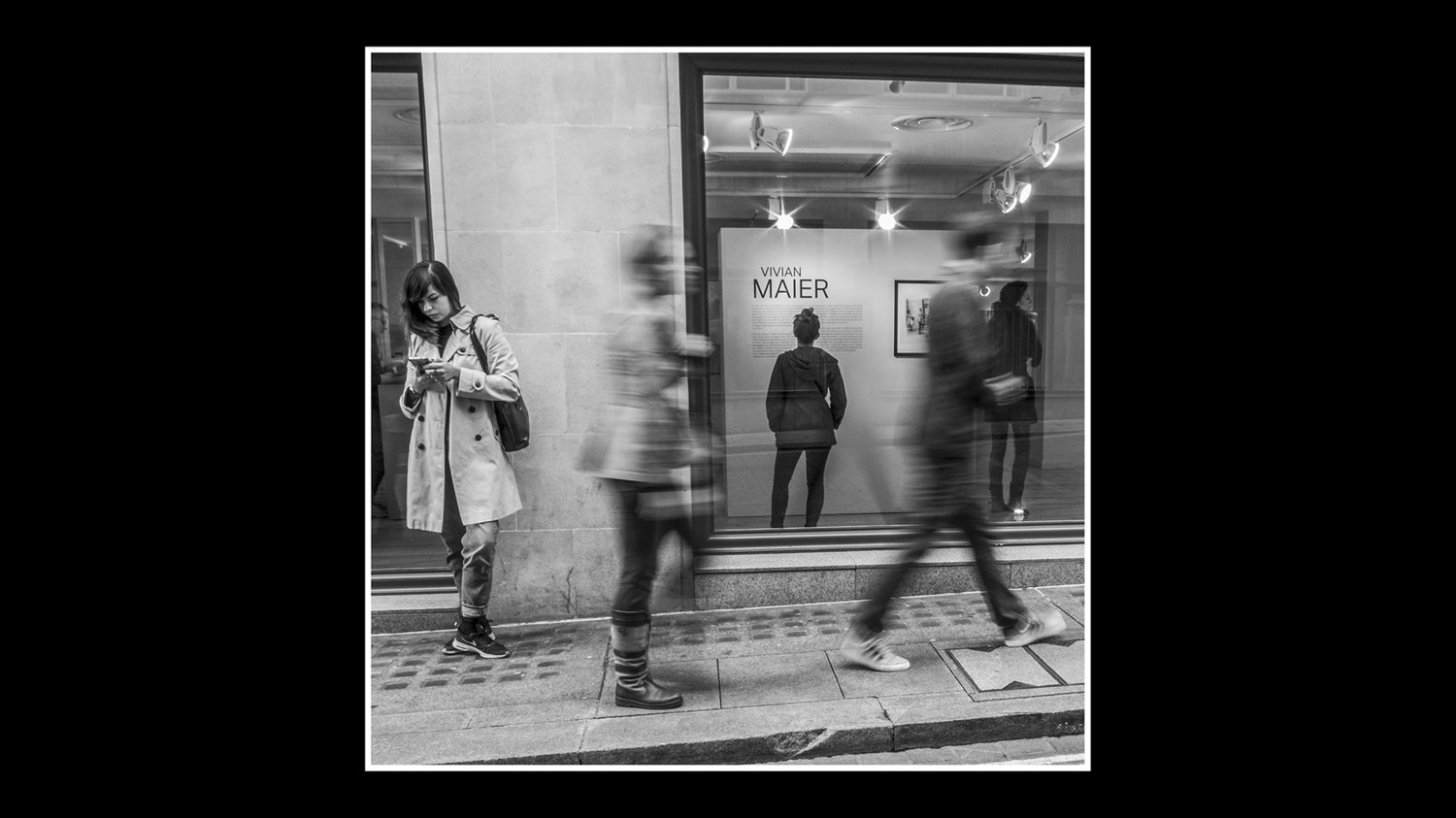 Vivian Maier thru the looking glass 1920.jpg