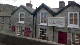 The Valentine Inn LLandullas North Wales
