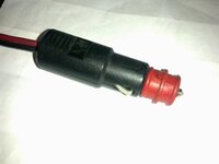 12 volt plug 1.jpg