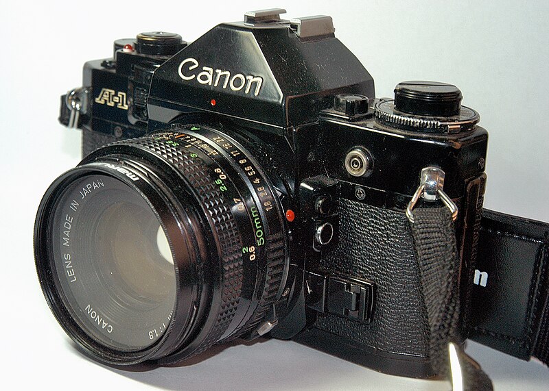 800px-Canon_a1.JPG
