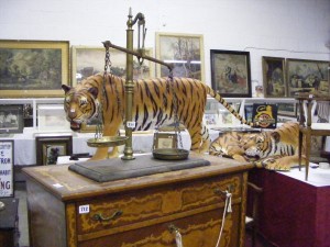 www.unique-auctions.com