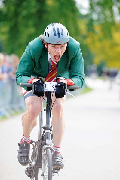 aj2011pics_Hutch_Brompton_Champ_5.jpg